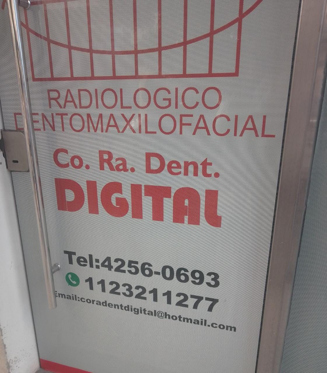 Estación de reconstrucción 3D y análisis tomográfico